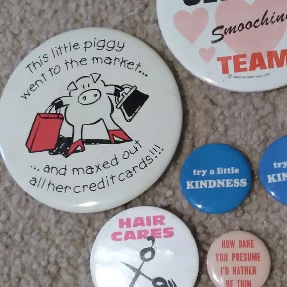 Buttons Buttons Buttons - Picture 5 of 7